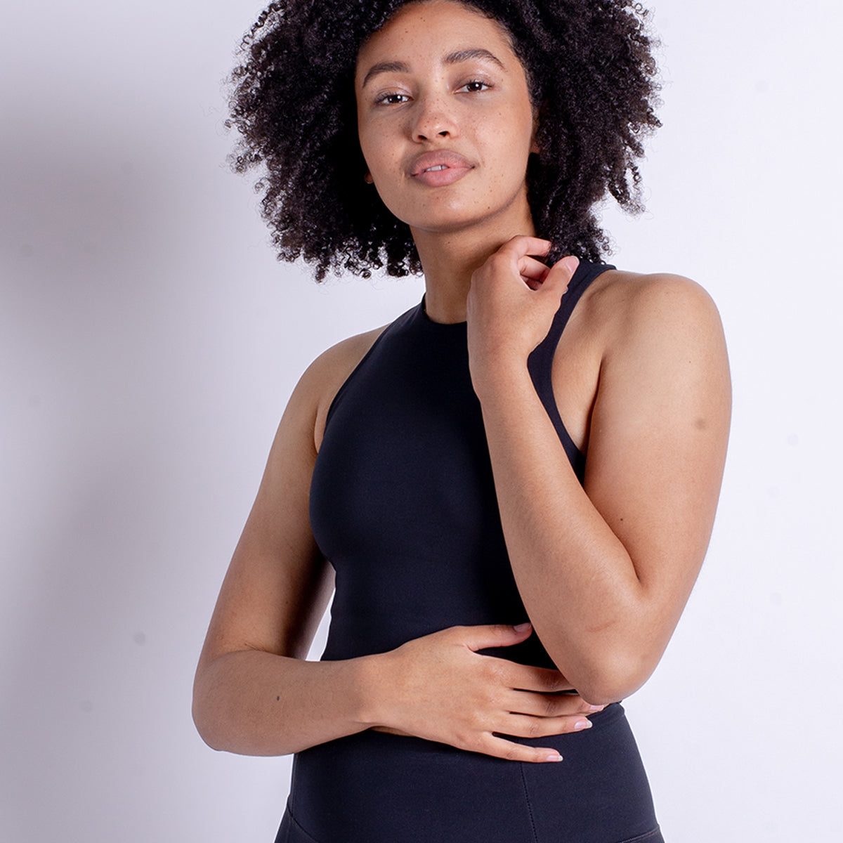 Girlfriend Collective Dylan Crop - Black - 1017-BLACK