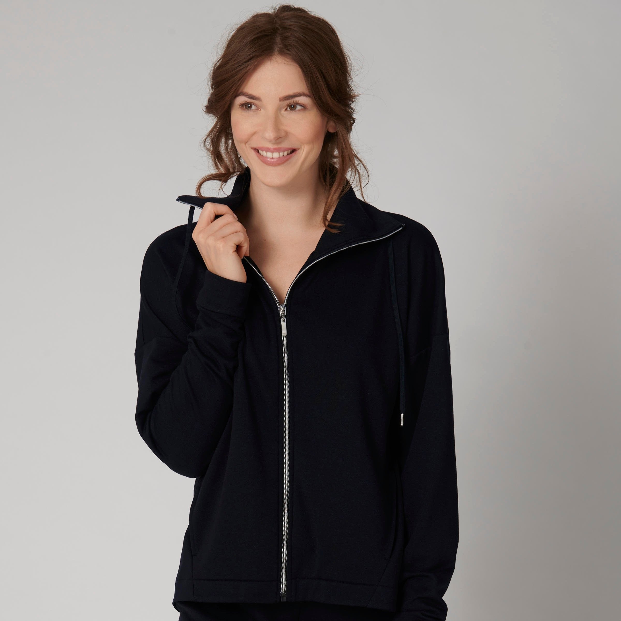 Triumph Tracksuit - Black - 10209582-0004