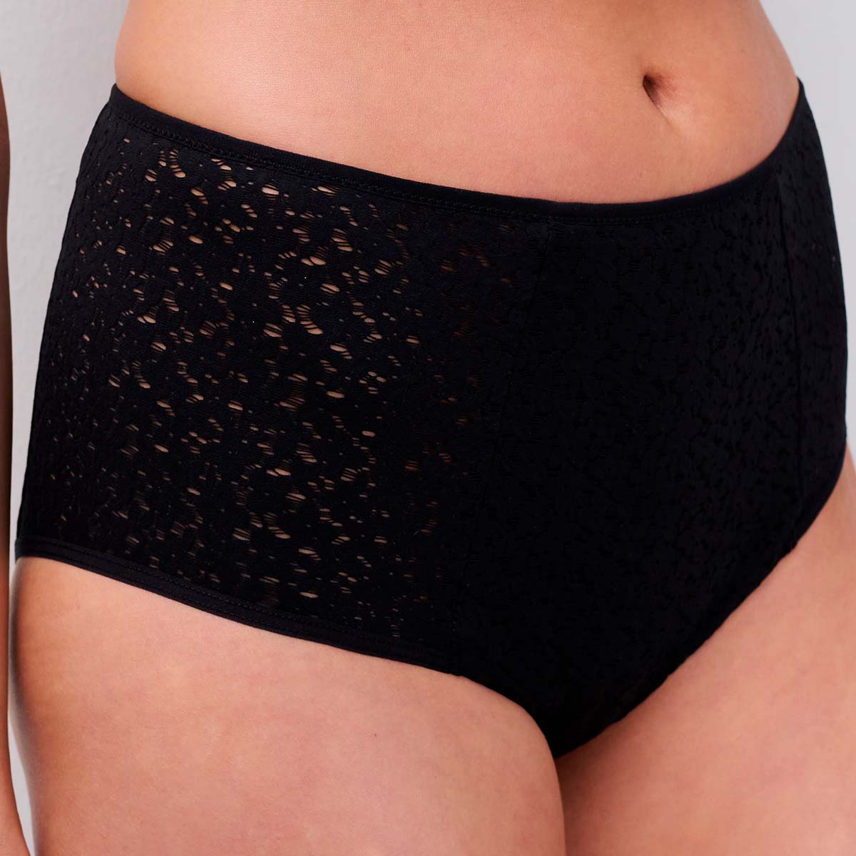 Chantelle EasyFeel Norah maxi trusse, sort - C13F30 - 011 - Black