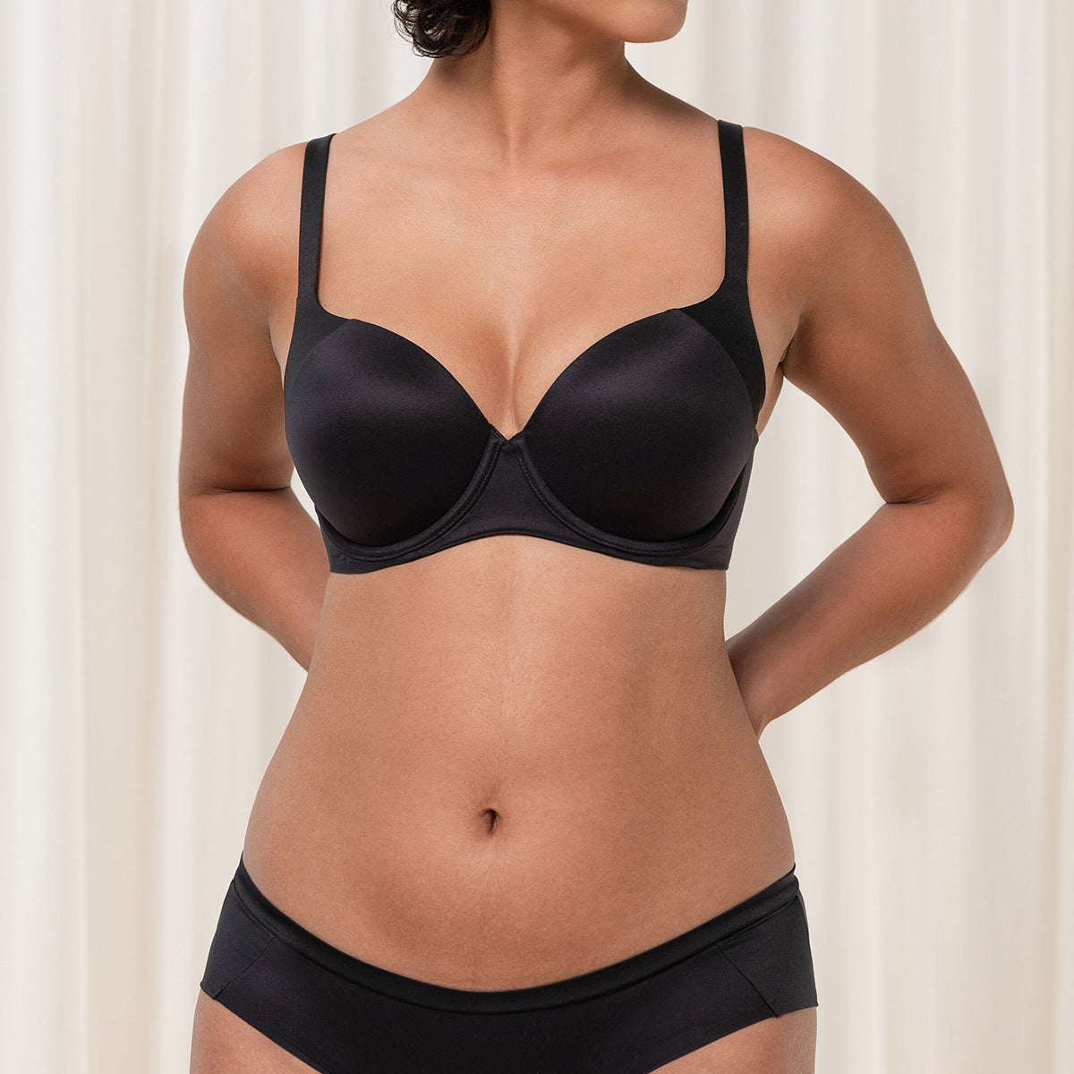 Triumph Body Make-Up Soft Touch WP - Black - 10194318-0004