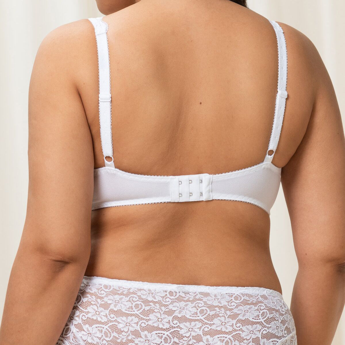 Triumph Amourette 300 WHP - White - 10166798-0003