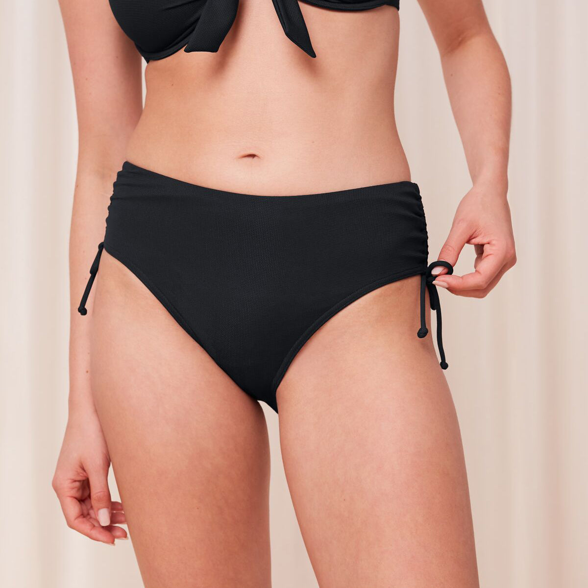 Triumph Summer Glow maxi bikinitrusse, sort - 10214533 - 0004 - Black