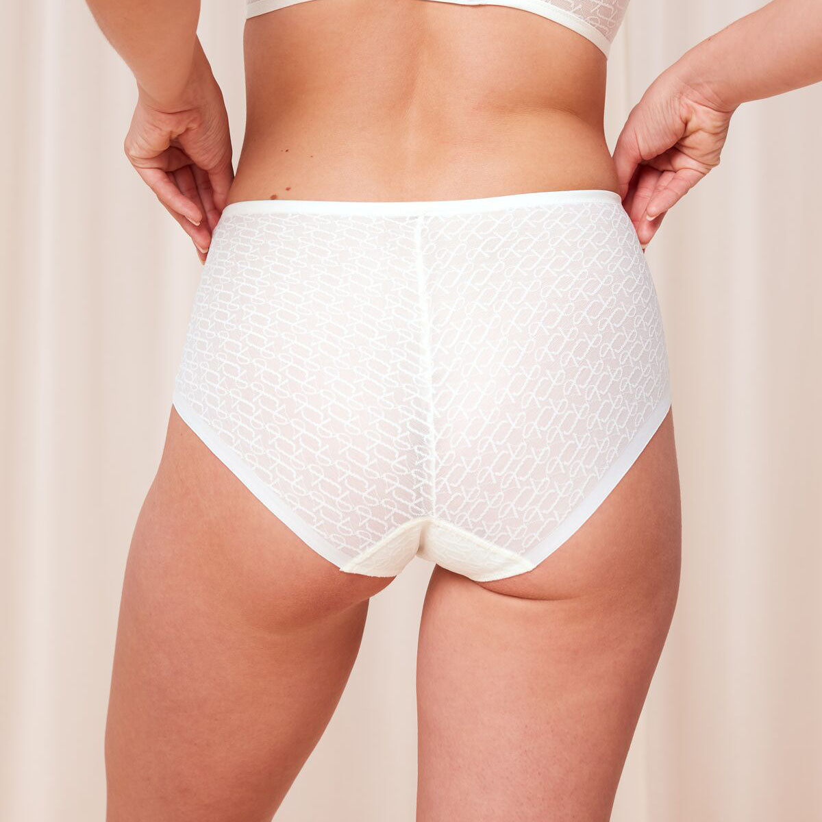Triumph Signature Sheer maxi trusse, natural - 10215936 - 1595 - Ecru White