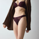 Triumph Love In Lace g-streng, bordeaux - 10228563 - 7291 - Claret