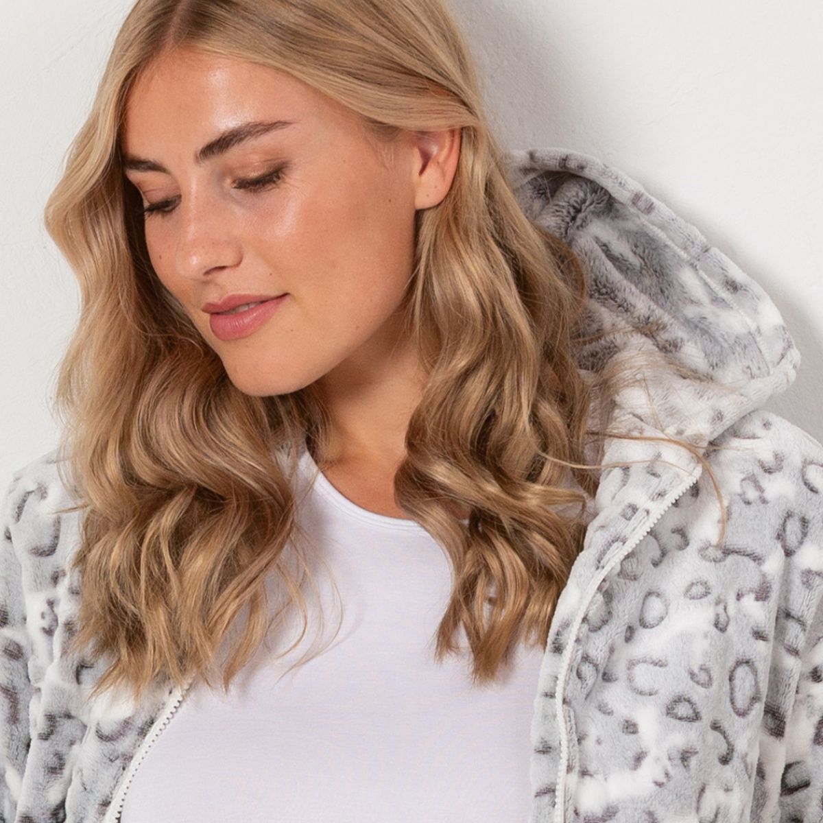 Trofé homewear, leopard - 56209 - 2100 - Grey